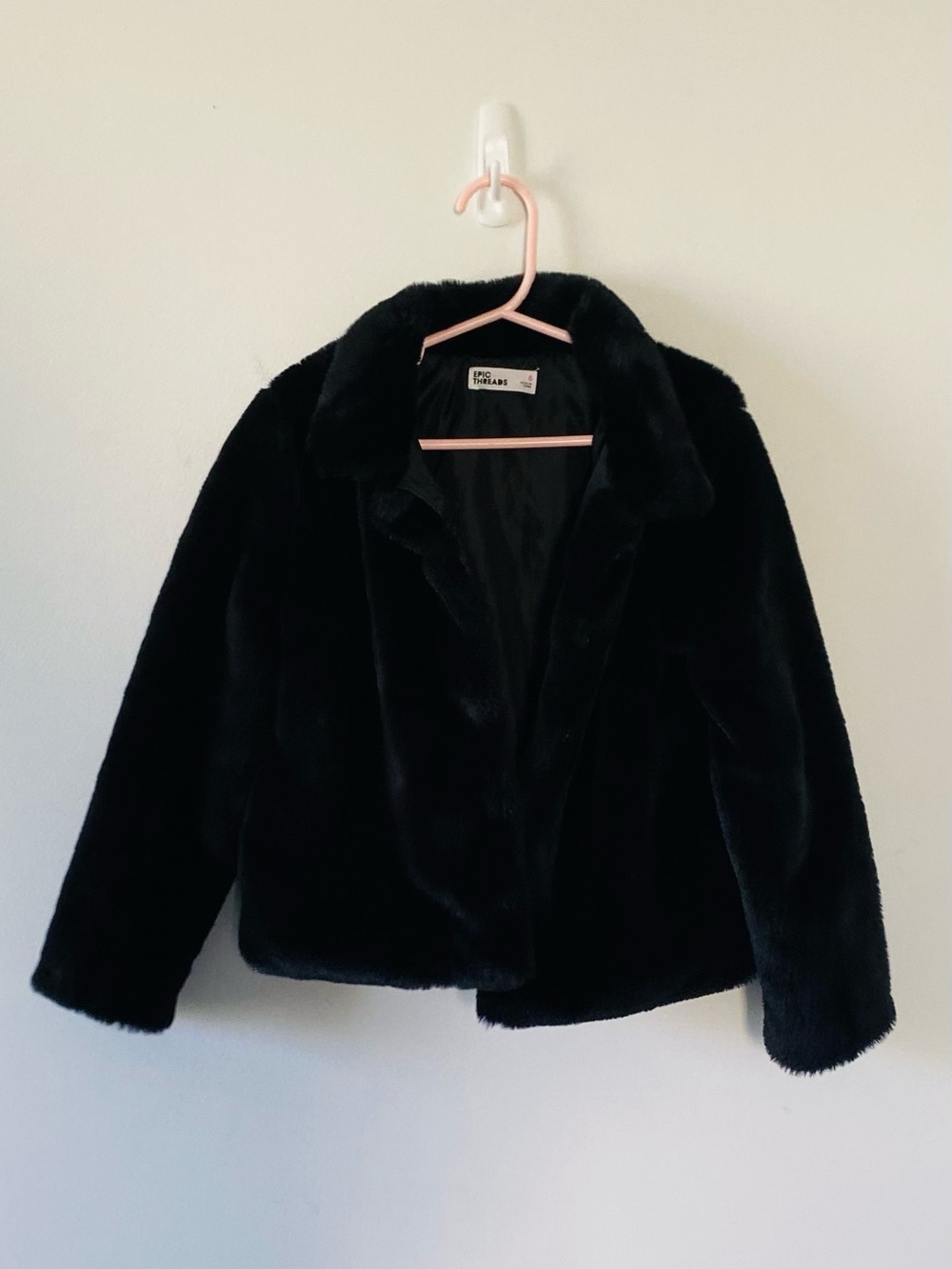 Epic Threads Black Faux Fur Teddy Jacket Girls Size 6 Cozy Coat Holiday EUC